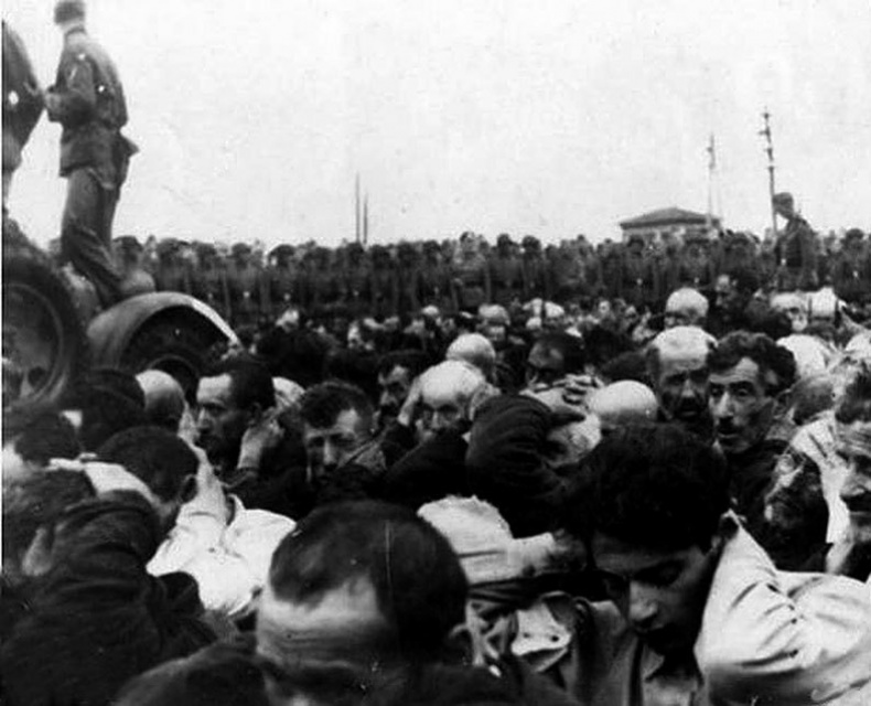 Иллюстрация к книге — Его повесили на площади Победы [i_006.jpg]