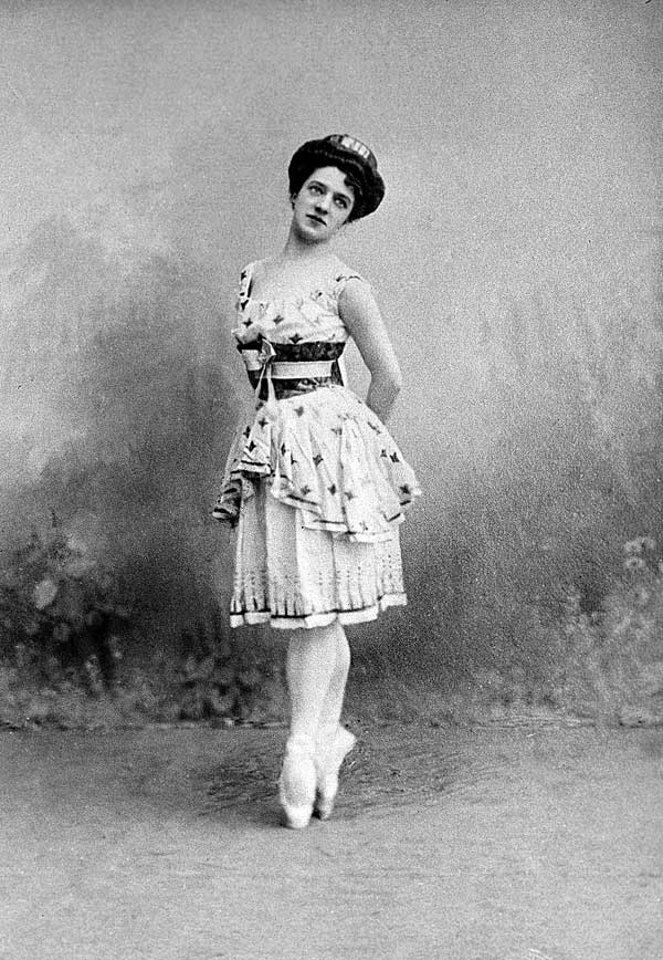 Иллюстрация к книге — Мой балет [i_015.jpg]