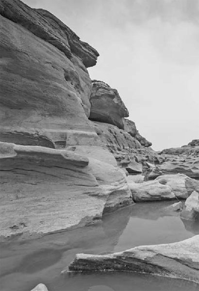 Иллюстрация к книге — 13 осколков личности. Книга сильных [i_001.jpg]