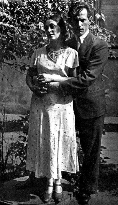 Иллюстрация к книге — Жизнь в балете. Семейные хроники Плисецких и Мессереров [i_006.jpg]