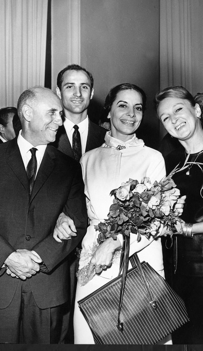 Иллюстрация к книге — Жизнь в балете. Семейные хроники Плисецких и Мессереров [i_061.jpg]