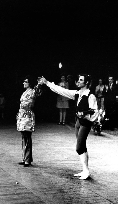 Иллюстрация к книге — Жизнь в балете. Семейные хроники Плисецких и Мессереров [i_065.jpg]