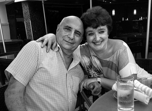 Иллюстрация к книге — Жизнь в балете. Семейные хроники Плисецких и Мессереров [i_086.jpg]