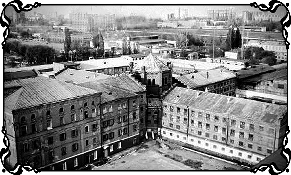 Иллюстрация к книге — Королевы Привоза [i_003.jpg]