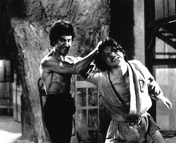 Иллюстрация к книге — Джеки Чан. Я счастливый [pic_20.jpg]