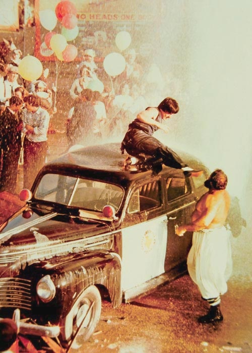 Иллюстрация к книге — Джеки Чан. Я счастливый [pic_23.jpg]