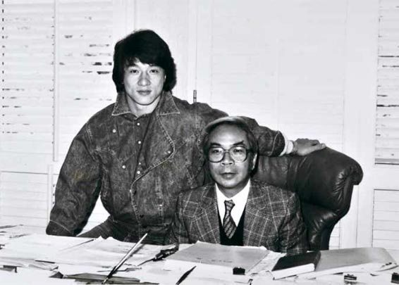 Иллюстрация к книге — Джеки Чан. Я счастливый [pic_55.jpg]