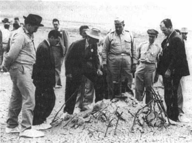 Иллюстрация к книге — Наука. Величайшие теории. Выпуск 6. Когда фотон встречает электрон. Фейнман. Квантовая электродинамика [img_22.jpg]