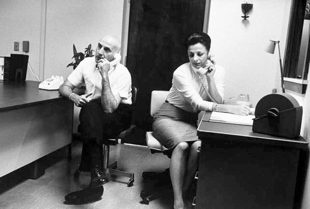 Иллюстрация к книге — Мастера секса. Жизнь и эпоха Уильяма Мастерса и Вирджинии Джонсон – пары, которая учила Америку любить [i_021.jpg]