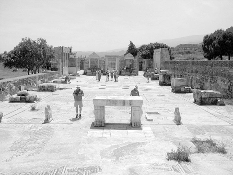 Иллюстрация к книге — Иисус против священников. Как возникла церковь и кем были первые христиане [i_021.jpg]