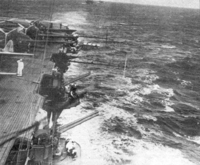 Иллюстрация к книге — Перл-Харбор. Япония наносит удар [pic_73.jpg]