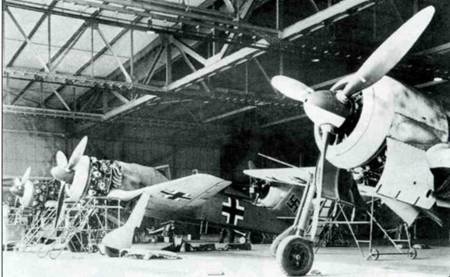 Иллюстрация к книге — Focke-Wulf FW190 A/F/G. Часть 1 [pic_26.jpg]