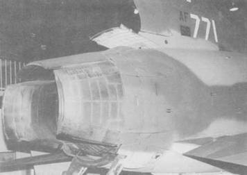 Иллюстрация к книге — F-105 Thunderchie [pic_95.jpg]