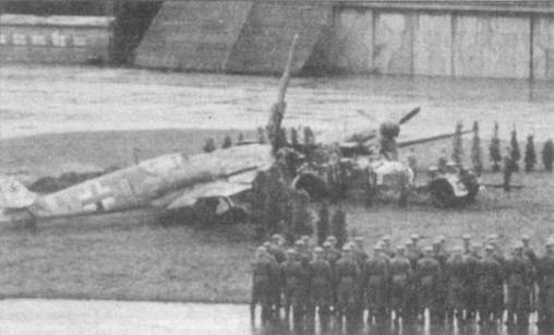 Иллюстрация к книге — Messtrstlnitt Bf 109. Часть 6 [pic_101.jpg]