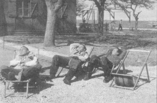 Иллюстрация к книге — Messtrstlnitt Bf 109. Часть 6 [pic_28.jpg]