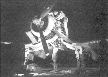 Иллюстрация к книге — Асы США пилоты F4U «Corsair» [pic_113.jpg]