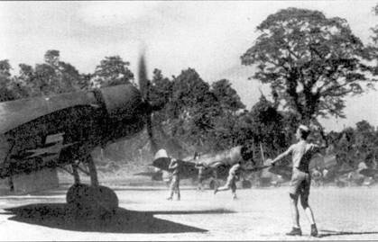 Иллюстрация к книге — Асы США пилоты F4U «Corsair» [pic_82.jpg]