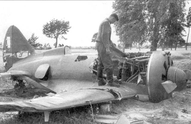 Иллюстрация к книге — И-16 Боевой «ишак» сталинских соколов. Часть 3 [pic_18.jpg]