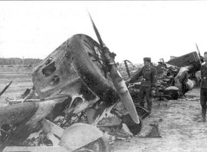 Иллюстрация к книге — И-16 Боевой «ишак» сталинских соколов. Часть 3 [pic_9.jpg]