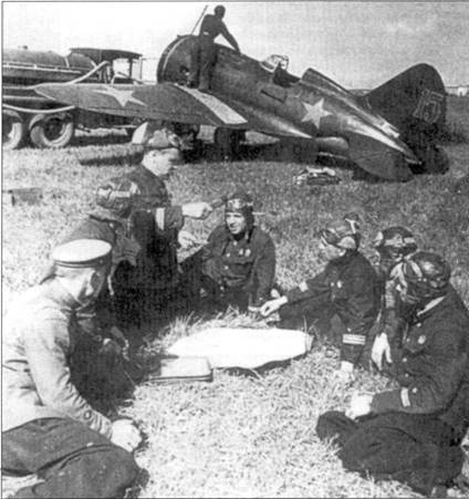Иллюстрация к книге — И-16 боевой «Ишак» сталинских соколов Часть 2 [pic_113.jpg]