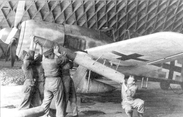 Иллюстрация к книге — Асы люфтваффе пилоты Fw 190 на Западном фронте [pic_66.jpg]