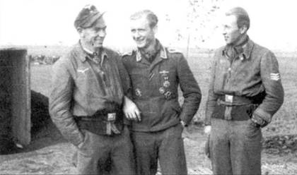 Иллюстрация к книге — Асы люфтваффе. Пилоты Fw 190 на Восточном фронте [pic_75.jpg]