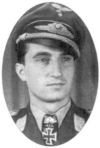 Иллюстрация к книге — Асы люфтваффе. Пилоты Fw 190 на Восточном фронте [pic_85.jpg]