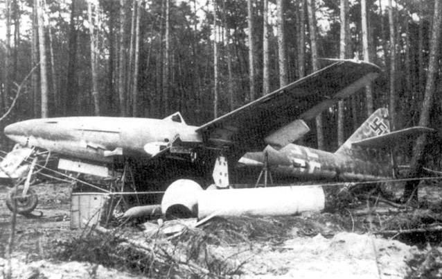Иллюстрация к книге — Me 262 последняя надежда люфтваффе Часть 2 [pic_69.jpg]