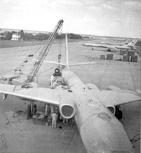 Иллюстрация к книге — Ту-16 Ракетно бомбовый ударный комплекс Советских ВВС [pic_158.jpg]