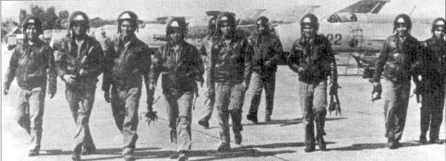 Иллюстрация к книге — Боевое применение МиГ-21 во Вьетнаме [pic_55.jpg]