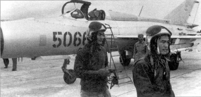 Иллюстрация к книге — Боевое применение МиГ-21 во Вьетнаме [pic_56.jpg]