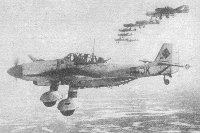 Иллюстрация к книге — Ju 87 «Stuka» Часть 2 [pic_112.jpg]