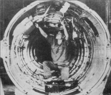 Иллюстрация к книге — Боевое применение МиГ-17 и МиГ-19 во Вьетнаме [pic_114.jpg]