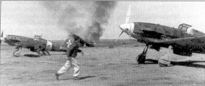 Иллюстрация к книге — Итальянские асы 1940-45 г. [pic_18.jpg]