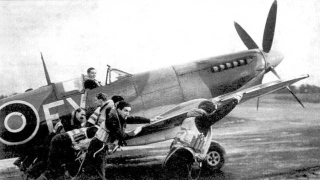 Иллюстрация к книге — Британские асы пилоты «Спитфайров» Часть 2 [pic_162.jpg]