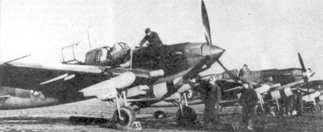 Иллюстрация к книге — Ил-2 Ил-10 Часть 2 [pic_52.jpg]