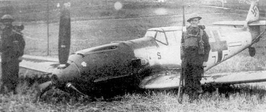 Иллюстрация к книге — Асы Люфтваффе пилоты Bf 109 D/E 1939-41 [pic_66.jpg]