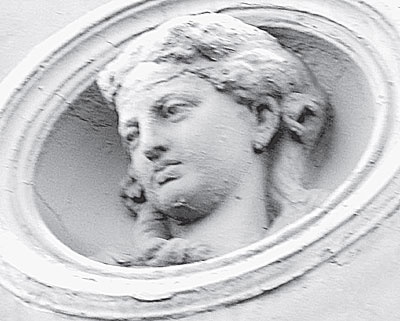 Иллюстрация к книге — Повести каменных горожан. Очерки о декоративной скульптуре Санкт-Петербурга [i_037.jpg]