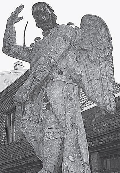 Иллюстрация к книге — Повести каменных горожан. Очерки о декоративной скульптуре Санкт-Петербурга [i_040.jpg]