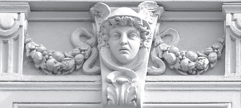 Иллюстрация к книге — Повести каменных горожан. Очерки о декоративной скульптуре Санкт-Петербурга [i_103.jpg]