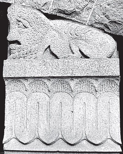 Иллюстрация к книге — Повести каменных горожан. Очерки о декоративной скульптуре Санкт-Петербурга [i_164.jpg]