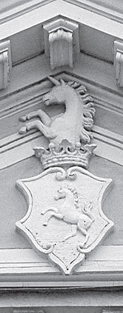 Иллюстрация к книге — Повести каменных горожан. Очерки о декоративной скульптуре Санкт-Петербурга [i_176.jpg]