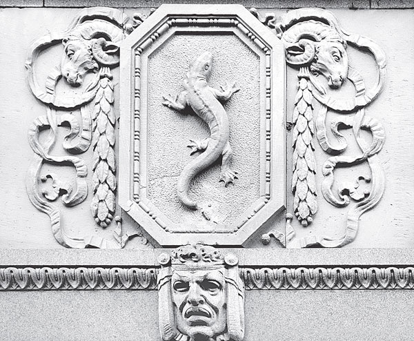 Иллюстрация к книге — Повести каменных горожан. Очерки о декоративной скульптуре Санкт-Петербурга [i_181.jpg]