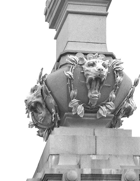 Иллюстрация к книге — Повести каменных горожан. Очерки о декоративной скульптуре Санкт-Петербурга [i_189.jpg]