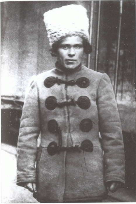 Иллюстрация к книге — Крестьянские восстания в России в 1918-1922 гг. От махновщины до антоновщины [i_034.jpg]