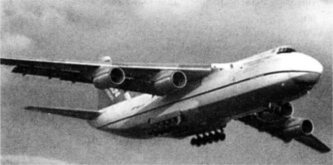 Иллюстрация к книге — Воздушно-десантные войска. История российского десанта [i_088.jpg]