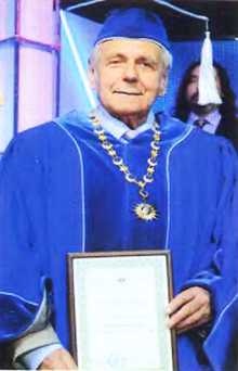 Иллюстрация к книге — Женское здоровье без химии. Лекарственные растения в акушерстве и гинекологии [_00.jpg]