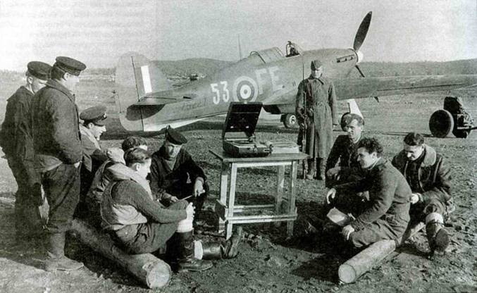 Иллюстрация к книге — Hawker Hurricane. Часть 3 [pic_34.jpg]