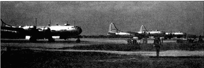 Иллюстрация к книге — B-29 Superfortress [pic_132.jpg]
