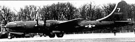 Иллюстрация к книге — B-29 Superfortress [pic_25.jpg]